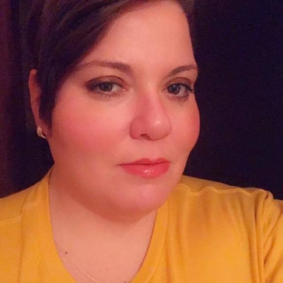 Meet your Posher, Mandy - Picture 1 of 1